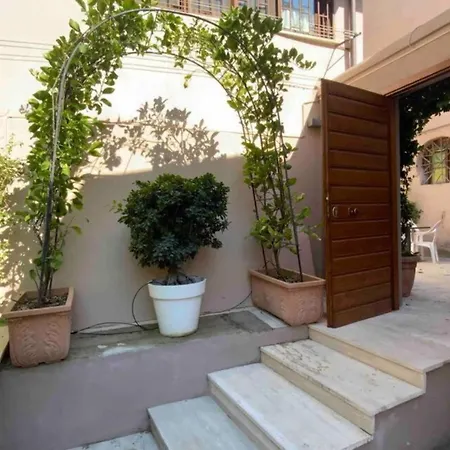 Exclusive With Private Garden - 5 Minutes From The Colosseum Villa