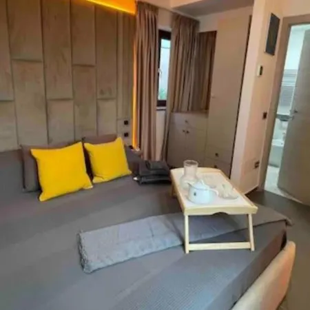 Exclusive With Private Garden - 5 Minutes From The Colosseum Villa