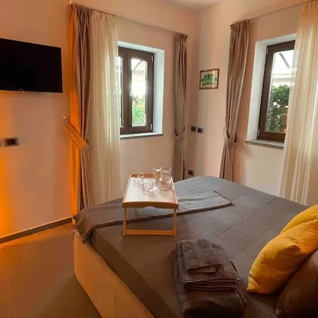 Exclusive With Private Garden - 5 Minutes From The Colosseum * Roma