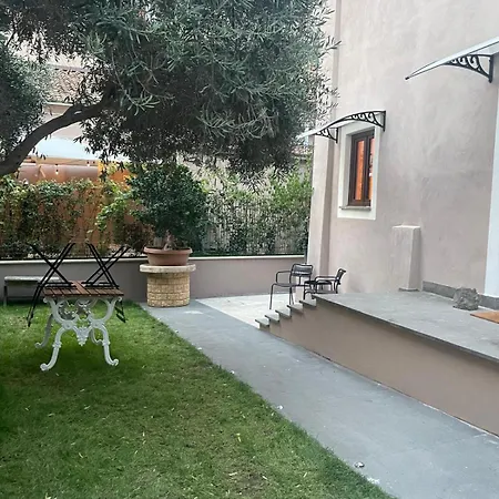 Villa Joivy Exclusive 2-bedroom With Private Garden - 5 Minutes From The Colosseum